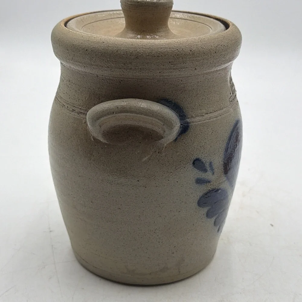 Rowe Pottery excellent pre